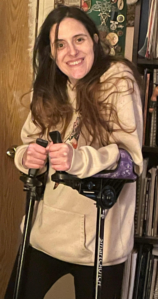 Woman with smartCRUTCHes